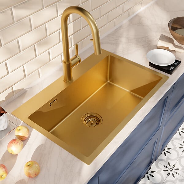 CERAMIA - Timeless 68x45x21 cm évier encastrable en inox 304 + mitigeur inox avec douchette extractible, or brossé (TMLKST-6845BG-M2) - large