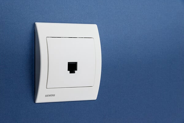 SIEMENS - Prise Informatique RJ45 Blanc Delta IRIS - large