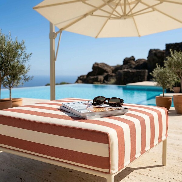OVIALA - Pouf rayé pour salon de jardin modulable en tissu terracotta - Patio - large
