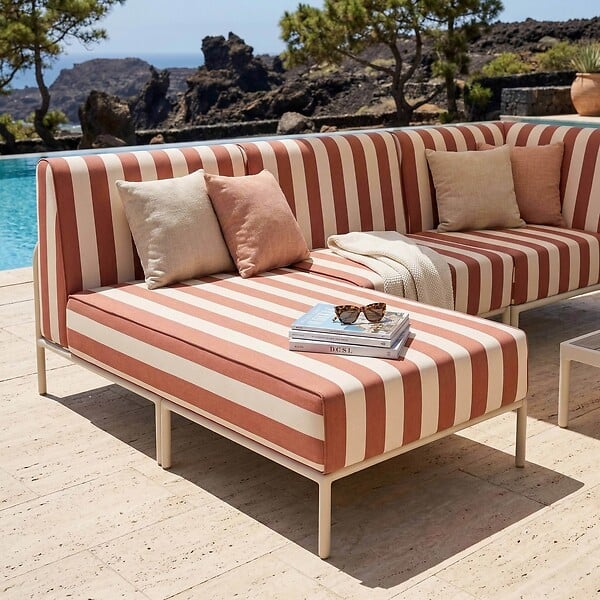 OVIALA - Salon de jardin bas modulable rayé 4 places terracotta - Patio - large