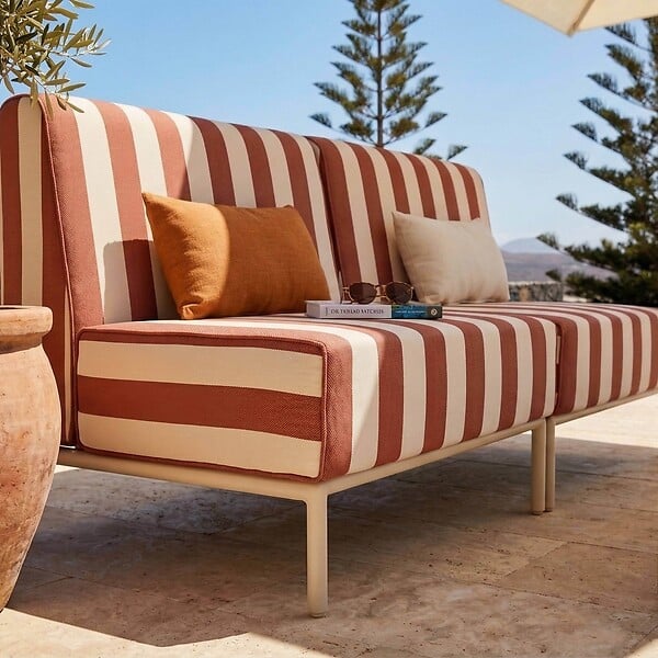OVIALA - Salon de jardin bas modulable rayé 2 places terracotta - Patio - large