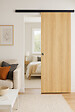 GD MENUISERIES - Porte Coulissante Décor Chêne Naturel Honey Oak  H204 x L93 cm, Rail alu Bandeau noir, coquilles - vignette