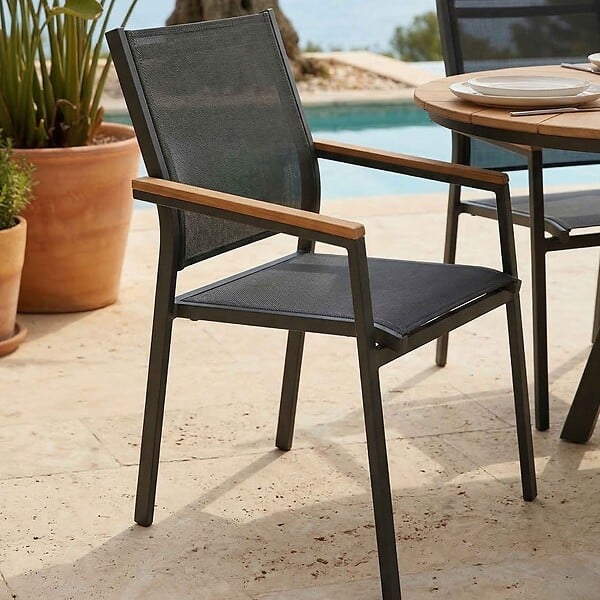 OVIALA - Chaise de jardin en aluminium et textilène avec accoudoirs gris - Jakarta - large