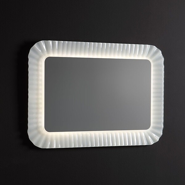 KIAMAMI VALENTINA - Miroir Avec Cadre En Verre Moulé Ondulé Blanc Et Éclairage À Led 94X68 - large