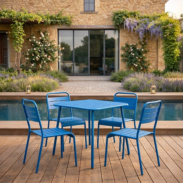 CONCEPT USINE - Ensemble table de jardin carrée et 4 chaises bleu BERGAME - large
