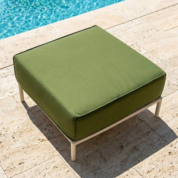 OVIALA - Pouf pour salon de jardin modulable en tissu vert kaki - Patio - large