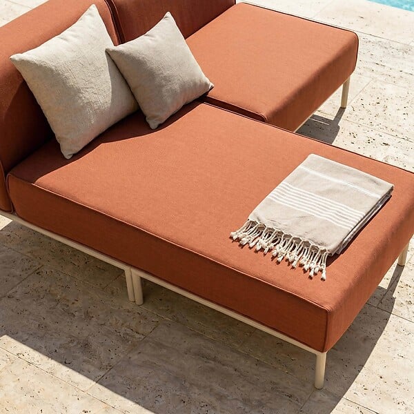 OVIALA - Salon de jardin bas modulable uni 2 places terracotta - Patio - large