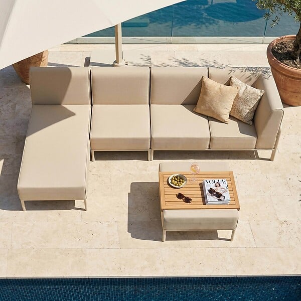 OVIALA - Salon de jardin bas modulable uni 5 places beige - Patio - large