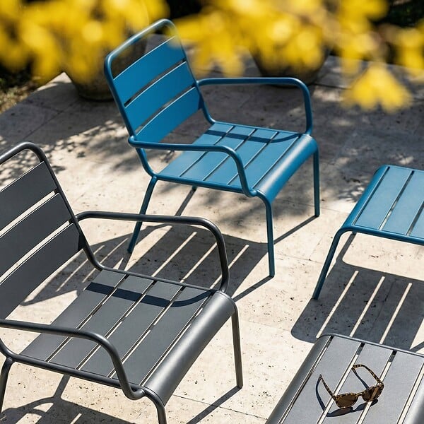 OVIALA - Lot 2 fauteuils relax avec repose-pieds métal gris et bleu pacific - Palavas - large