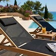 OVIALA - Lot de 2 bains de soleil en bois inclinable avec roues noir - Aubagne - vignette
