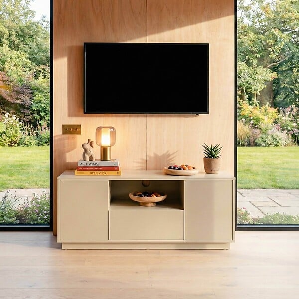 OVIALA - Meuble TV moderne rectangulaire L140 cm écru - Ruben - large