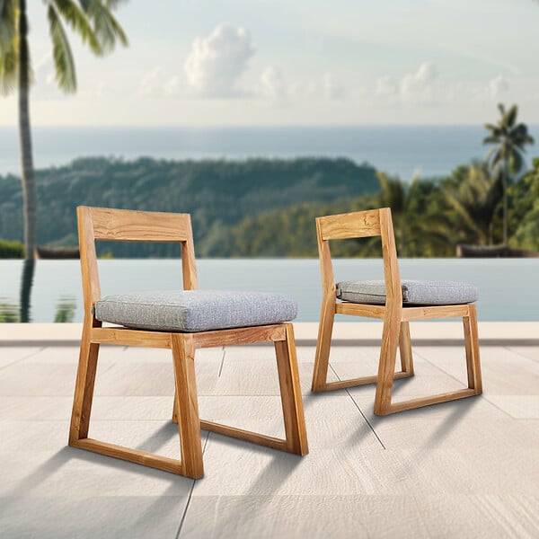 NATUREL - Lot de 2 chaises de table extérieur en teck massif, 50x59.5x79 cm, avec coussins gris perlé (NATOFCH50B-DUO) - large
