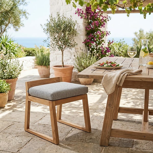 NATUREL - Chaise de table extérieur en teck massif, 50x59.5x56 cm, avec coussins gris perlé, sans dossier (NATOFCH50S) - large