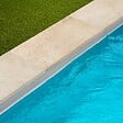 RO'MA NATURE - Margelle de piscine Travertin Beige Clair 61x33x3 cm Bord 1/2 Rond (à l'unité) - vignette
