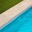 RO'MA NATURE - Margelle de piscine Travertin Beige Clair 61x33x3 cm Bord Droit (à l'unité) - vignette