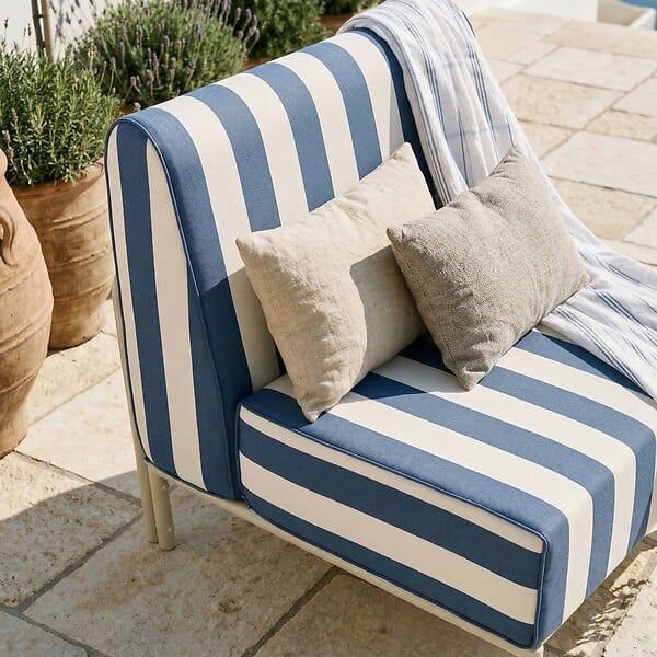 OVIALA - Chauffeuse rayé pour salon de jardin modulable en tissu bleu pacific - Patio - large