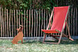 DECORIALE - Bouledogue avec papillon métal rouille sur socle h55cm - vignette