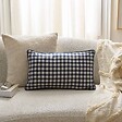 ATMOSPHERA - Coussin Groove 50x30cm vichy bleu navy - vignette
