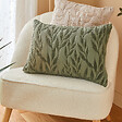 ATMOSPHERA - Coussin motif jacquard "Lehto" coton vert clair 58x38cm - vignette