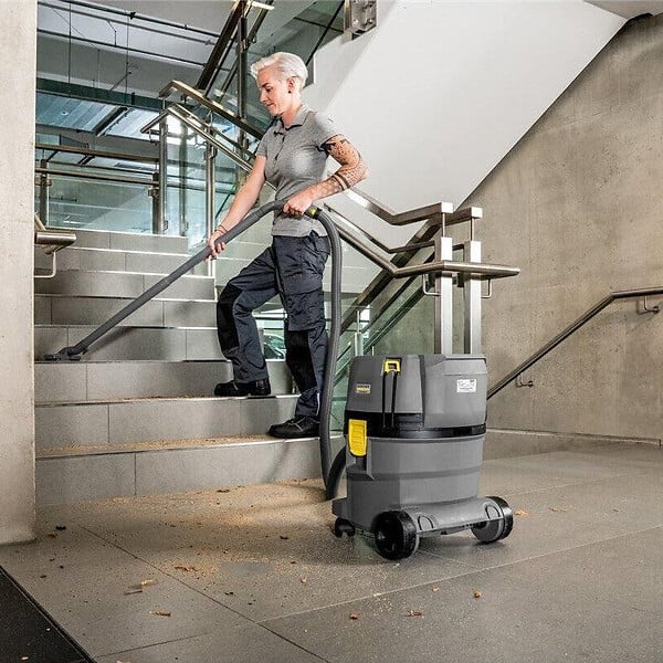 KARCHER PRO - Aspirateur eau et poussières à batterie 36V NT 22/1 Ap Bp L *INT - KÄRCHER PRO - 1.528-130.0 Classe L (vendu sans batterie) - large