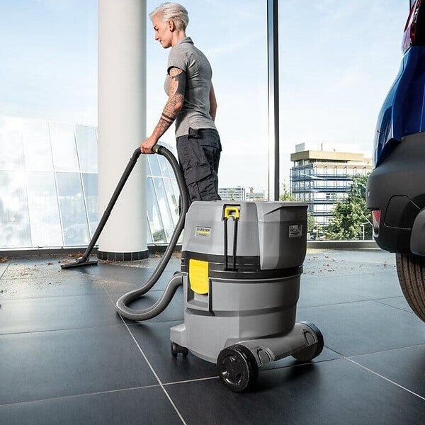 KARCHER PRO - Aspirateur eau et poussières à batterie 36V NT 22/1 Ap Bp L *INT - KÄRCHER PRO - 1.528-130.0 Classe L (vendu sans batterie) - large