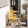 OVIALA - Ensemble table de jardin et 2 chaises en métal jaune - Palavas - vignette