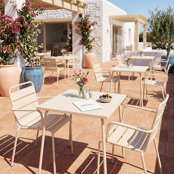 OVIALA - Ensemble table de jardin carrée et 2 fauteuils acier ivoire - Palavas - large