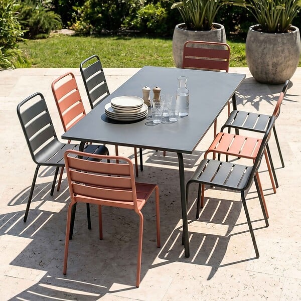 OVIALA - Ensemble table de jardin et 8 chaises en métal gris et argile - Palavas - large