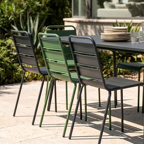 OVIALA - Ensemble table de jardin et 8 chaises en métal gris et vert cactus - Palavas - large