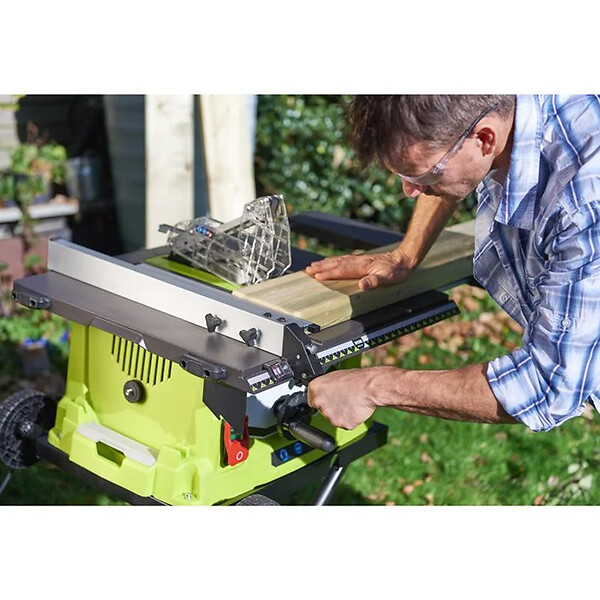 RYOBI - Scie sur table 1800 W avec roulettes RYOBI RTS1800EF-G - large