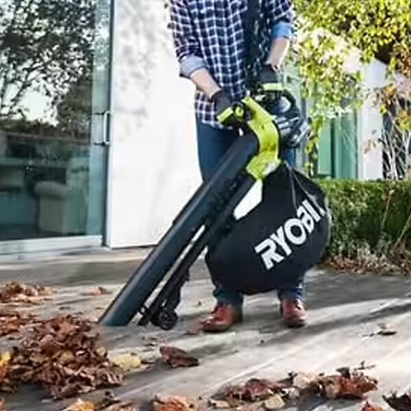 RYOBI - Souffleur aspiro-broyeur 18V RYOBI OBV18 Brushless sac collecteur 35L (vendu sans batterie) - large