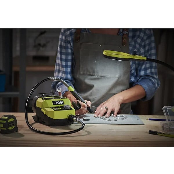 RYOBI - Mini-outil multifonction 18V ONE+™ RYOBI RRTS18-0A35 avec 35 accessoires - large
