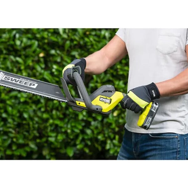 RYOBI - Taille-haies LINEA 18V RYOBI One+ RY18HT55A-120 avec batterie et chargeur - large