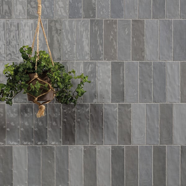 RO'MA NATURE - Carrelage effet Zellige Gris 20x6,5x0,85 cm Brillant Orisel - Mur intérieur (vendu par carton de 0,5 m²) - large