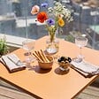OVIALA - Table de jardin carrée en métal 70 cm 4 places caramel - Palavas - vignette