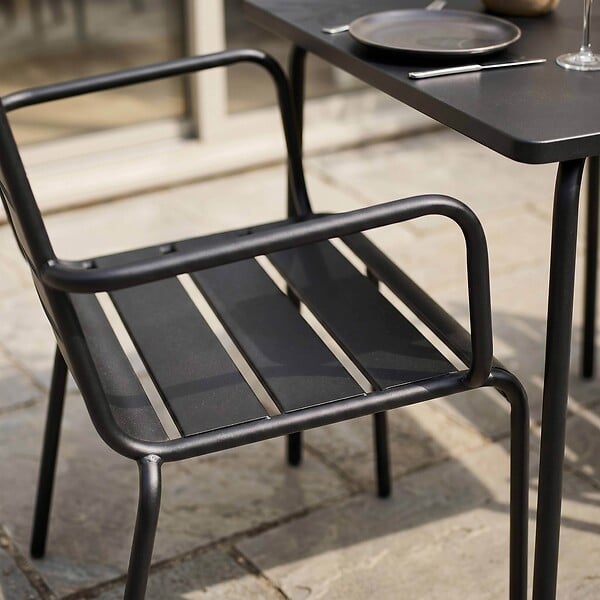 OVIALA - Ensemble table de jardin carrée et 2 fauteuils acier gris - Palavas - large