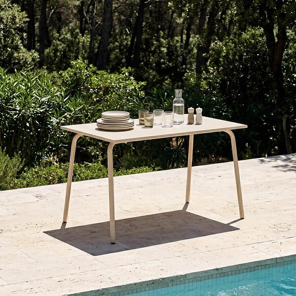 OVIALA - Table de jardin en acier 120 x 70 cm ivoire  - Palavas - large