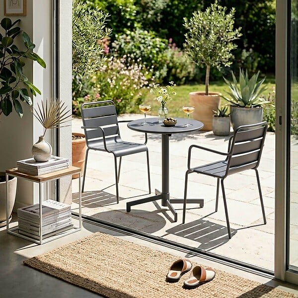 OVIALA - Ensemble table de jardin et 2 fauteuils en métal gris anthracite - Palavas - large