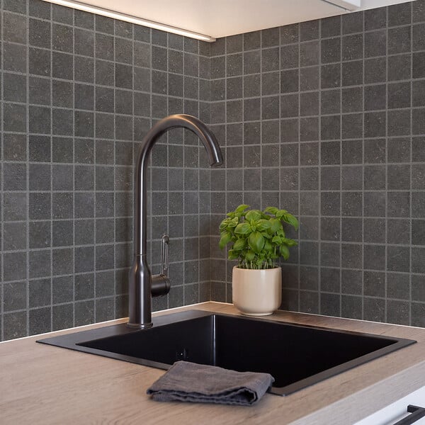 RO'MA NATURE - Mosaïque effet Béton Gris Anthracite 30x30x0,9 cm Sorelan - Sol et mur intérieur (vendu par carton de 0,72 m²) - large