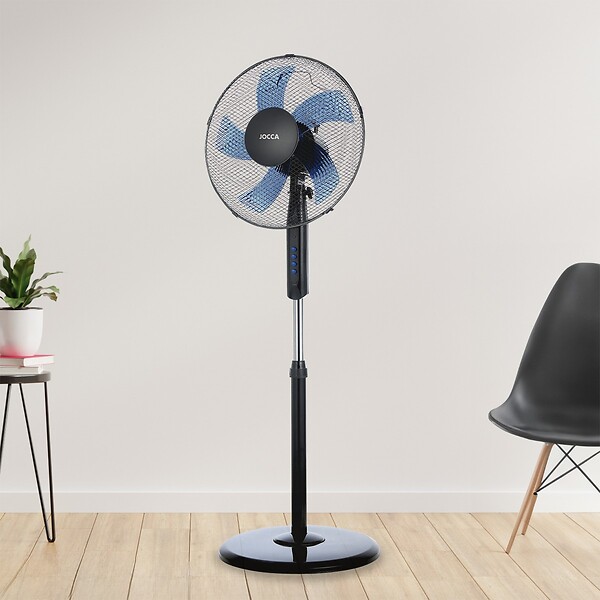 JOCCA - Ventilateur sur pied 45W H125cm Oscillation 90° 3 vitesses 5 pales Design Noir & Bleu Débit d'air puissant Fortes Chaleurs Jocca - large