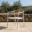 OVIALA - Chaise de jardin en métal et rotin synthétique avec accoudoirs blanc - Rhodes - vignette