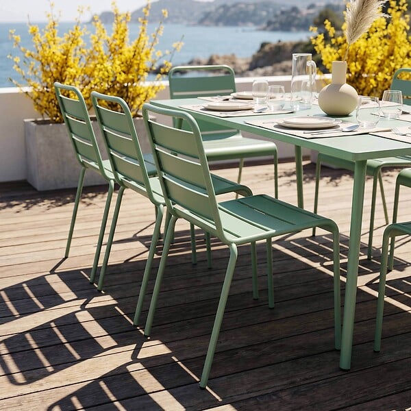 OVIALA - Ensemble table de jardin et 8 chaises en métal vert sauge - Palavas - large