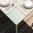 OVIALA - Table de jardin rectangulaire en métal 8 places 180 cm vert sauge - Palavas - vignette