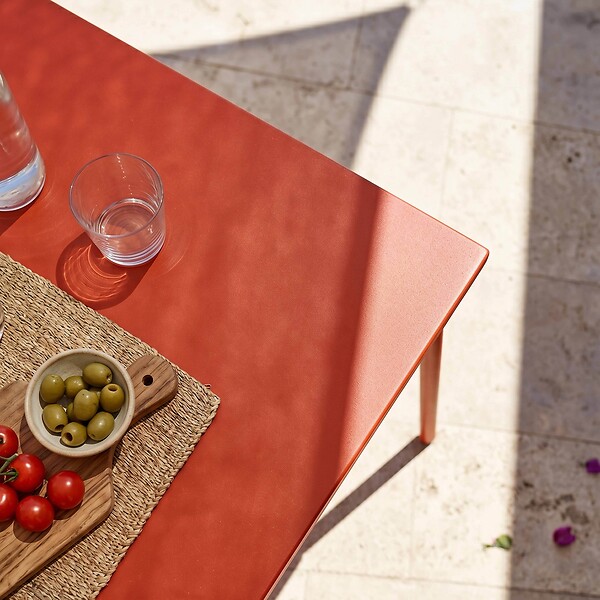 OVIALA - Table de jardin carrée en métal 8 places 120 cm rouge - Palavas - large