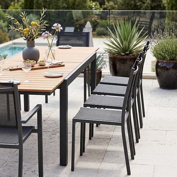 OVIALA - Salon de jardin 10 places, 8 chaises et 2 fauteuils en aluminium - Nimes - large