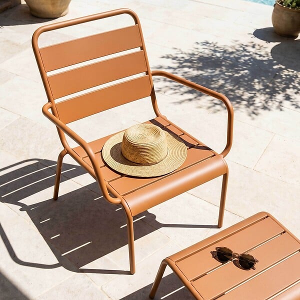 OVIALA - Fauteuil relax et repose pied en métal Caramel - Palavas - large