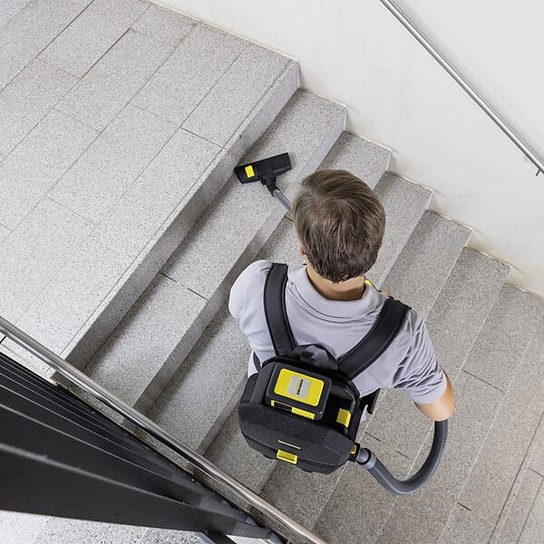 KARCHER PRO - Aspirateur Dorsal - KÄRCHER -  BVL 3/1 BP Pack (avec batterie + chargeur) - 9.568-388.0 - large