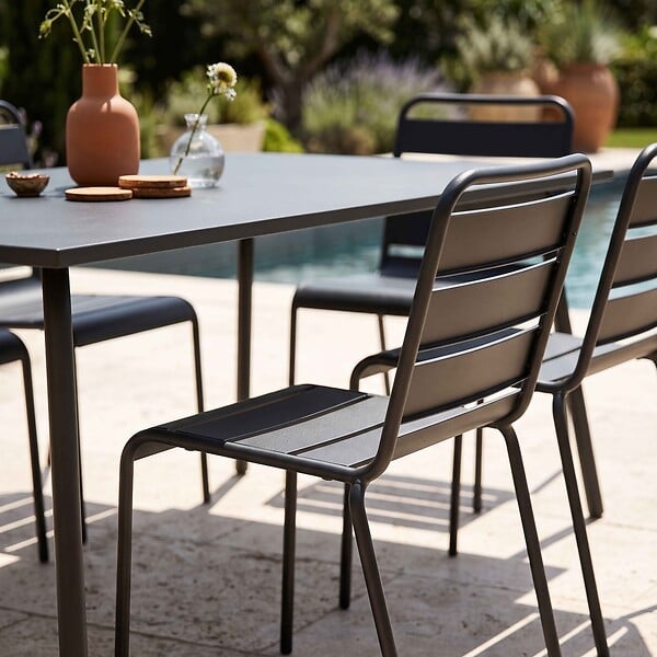 OVIALA - Ensemble table de jardin et 6 chaises en métal anthracite - Palavas - large