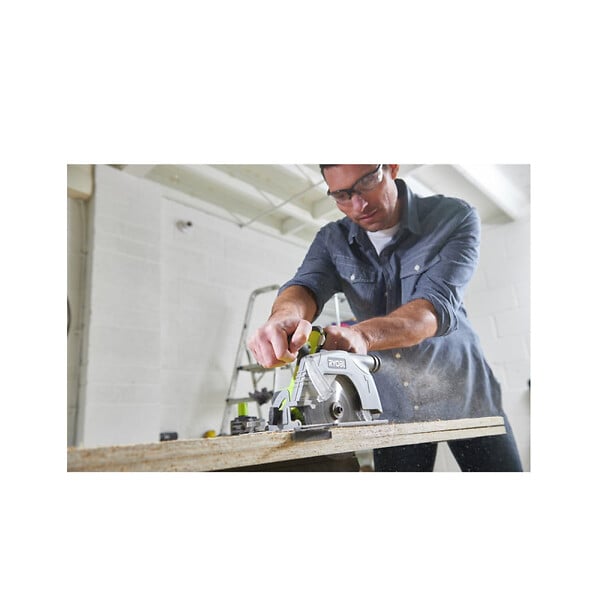 RYOBI - Pack RYOBI - Scie circulaire R18CS-0 - 18V One+ - sans batterie ni chargeur - Lame ultra fine CSB165A1 - large