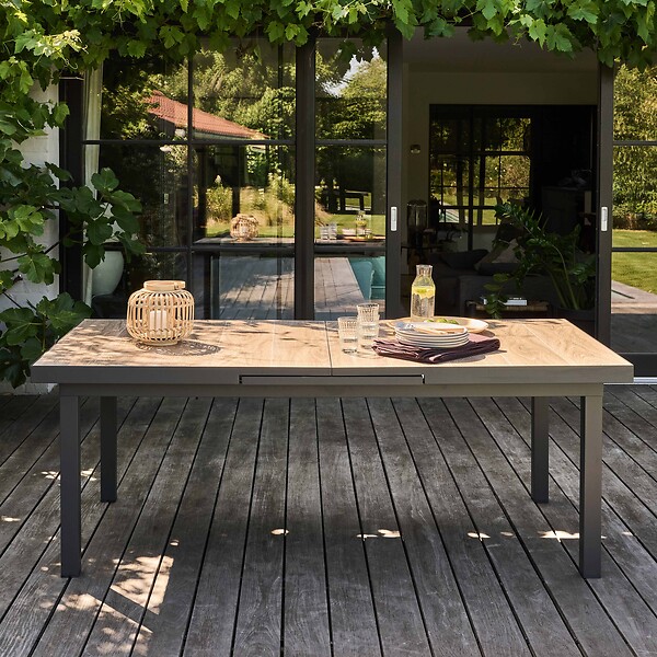 OVIALA - Table de jardin 8 chaises et 2 fauteuils en aluminium et céramique - Tivoli - large